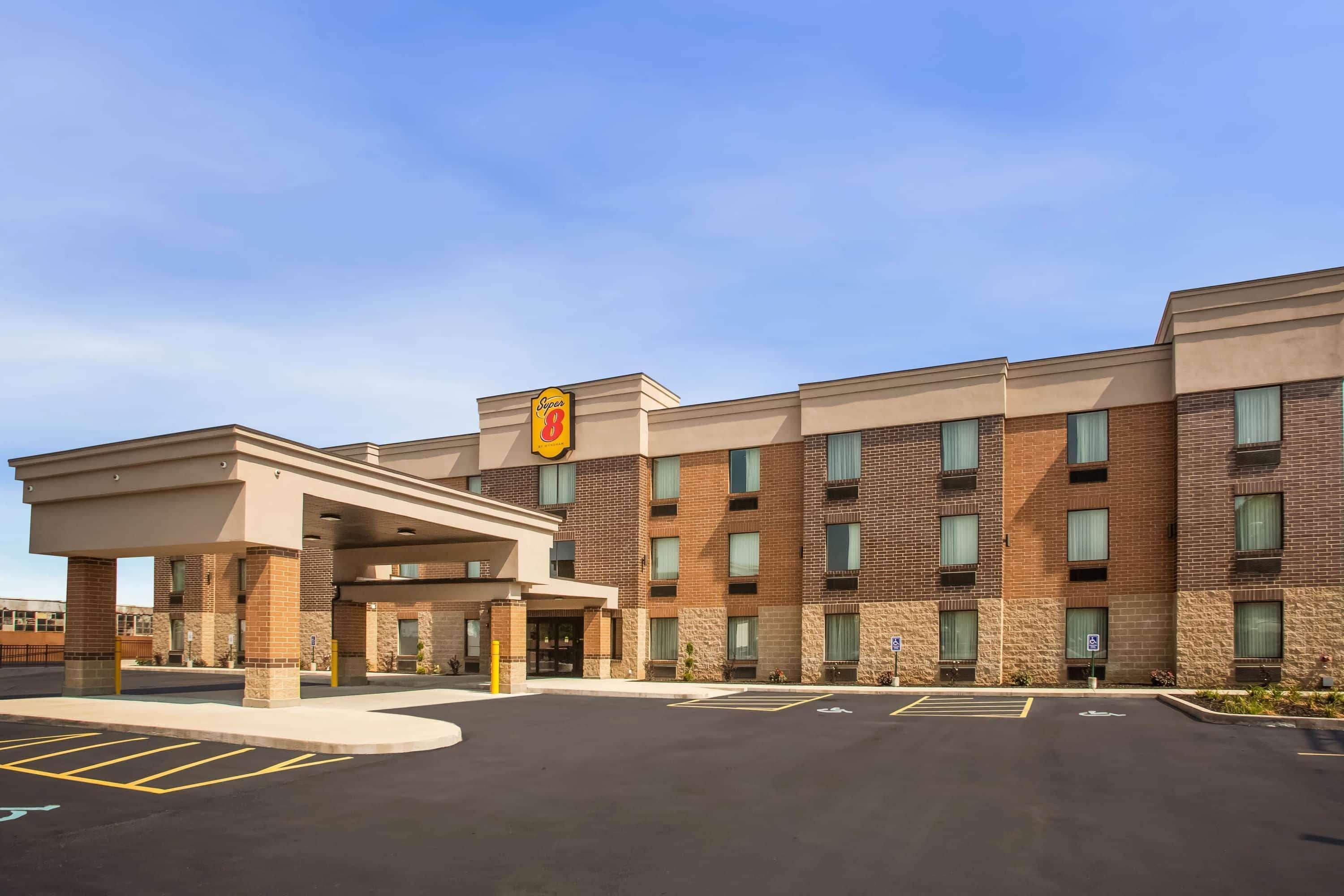 4 Affordable Hotel Hotels Close to Saint Mary Church Saint Louis