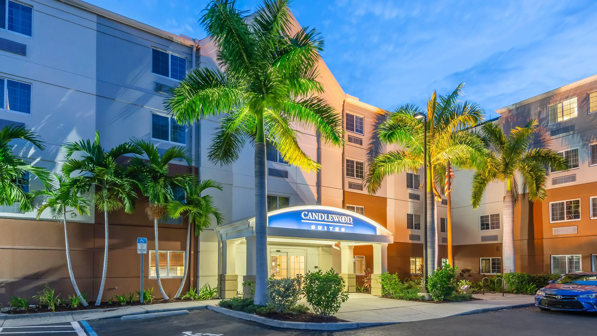 Where to Stay Near William Hammond Stadium: 4 Resort Hotels