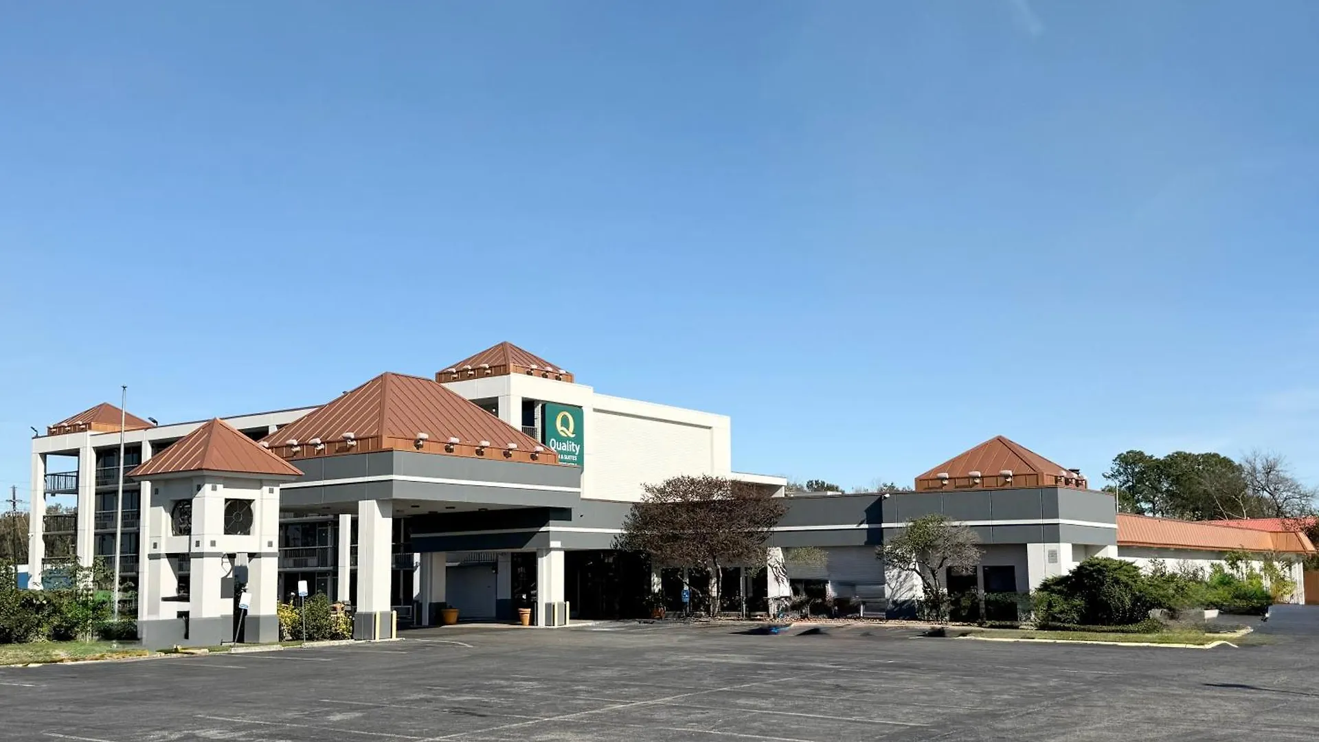 Where to Stay in Acadiana: 13 Best Hotels for Couples