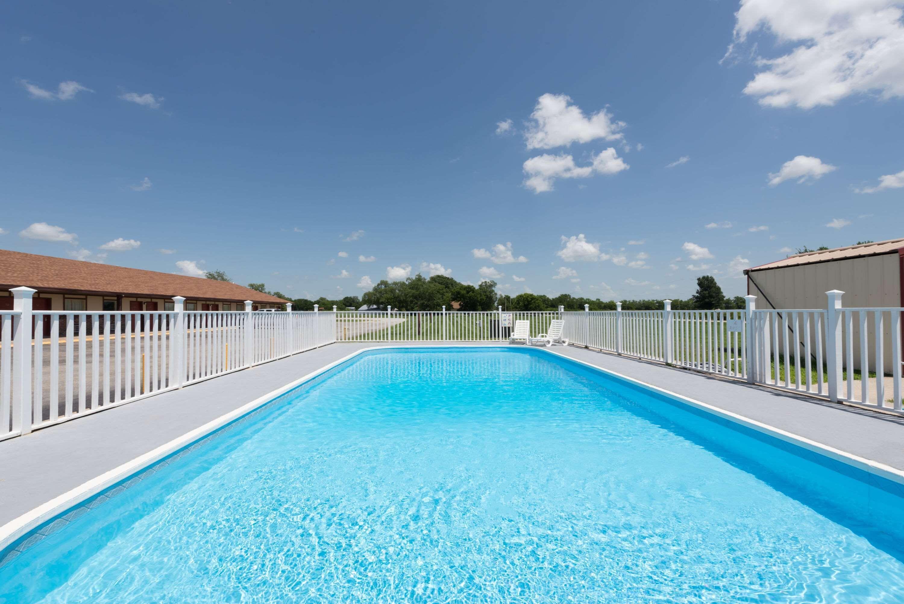 15 Golf Hotels in Kansas That Are Worth Booking